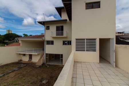Casa para alugar com 449m², 4 quartos e 4 vagasÁREA EXTERNA  ÁREA DE SERVIÇO
