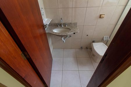 Casa para alugar com 449m², 4 quartos e 4 vagasBANHEIRO DA SUITE 1