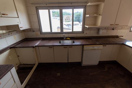 Casa para alugar com 449m², 4 quartos e 4 vagasCOZINHA