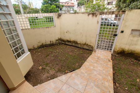 Casa para alugar com 449m², 4 quartos e 4 vagasÁREA EXTERNA FRENTE