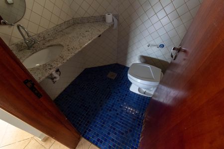 Casa para alugar com 449m², 4 quartos e 4 vagasLAVABO