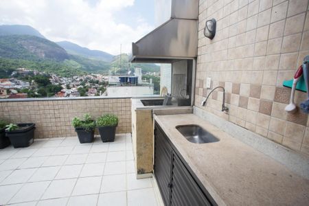Apartamento à venda com 120m², 3 quartos e 2 vagasChurrasqueira da cobertura