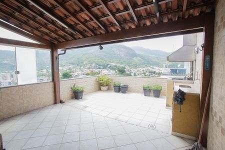 Apartamento à venda com 120m², 3 quartos e 2 vagasVaranda da cobertura