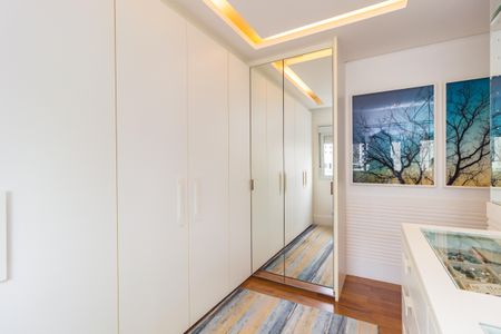 Apartamento à venda com 205m², 3 quartos e 4 vagasQuarto - Closet