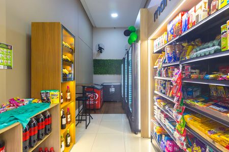 Apartamento à venda com 205m², 3 quartos e 4 vagasMini Mercado