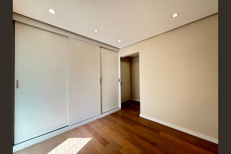 Apartamento à venda com 94m², 3 quartos e 2 vagasQuarto 2