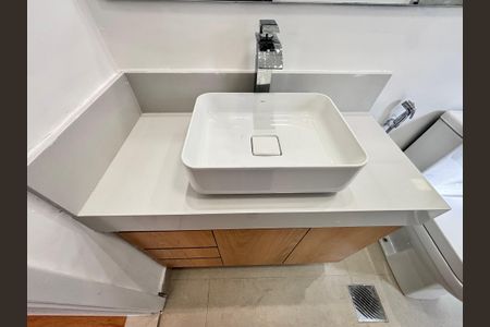 Apartamento à venda com 94m², 3 quartos e 2 vagasBanheiro da Suíte