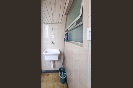 Cozinha e Área de Serviço de apartamento para alugar com 1 quarto, 69m² em Lourdes, Belo Horizonte