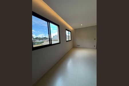 Sala de apartamento para alugar com 3 quartos, 65m² em Santa Mônica, Uberlândia