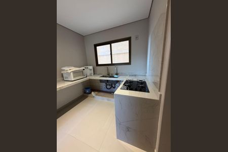 Cozinha de apartamento para alugar com 3 quartos, 65m² em Santa Mônica, Uberlândia