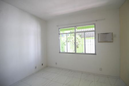 Suíte 1 de casa para alugar com 3 quartos, 200m² em Floresta, Nova Iguaçu