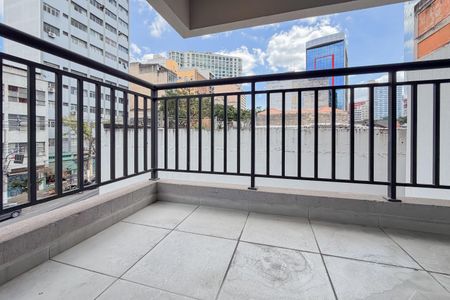 Varanda de kitnet/studio para alugar com 1 quarto, 26m² em Liberdade, São Paulo