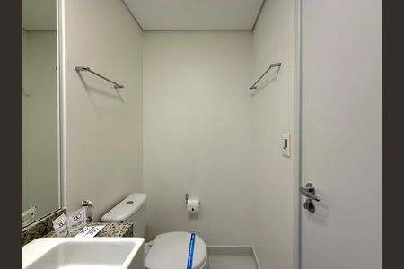 Studio à venda com 22m², 0 quarto e sem vaga Studio à venda com 22m², 0 quarto e sem vagaBanheiro