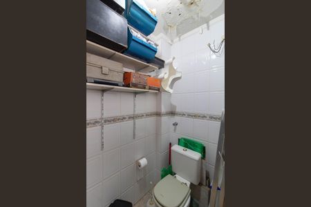 Apartamento para alugar com 110m², 3 quartos e 1 vagaBANHEIRO DA ÁREA DE SERVIÇO