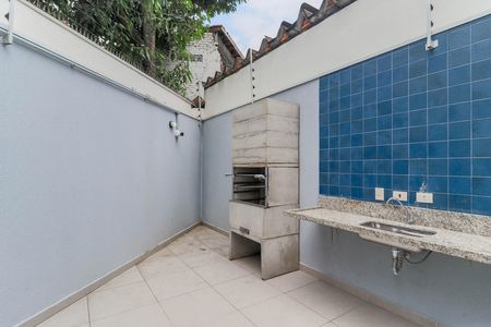 Studio à venda com 32m², 1 quarto e sem vaga Studio à venda com 32m², 1 quarto e sem vagaÁrea comum - Churrasqueira