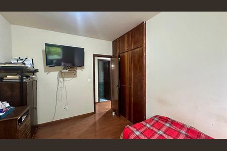 Apartamento à venda com 160m², 4 quartos e 2 vagasQuarto 