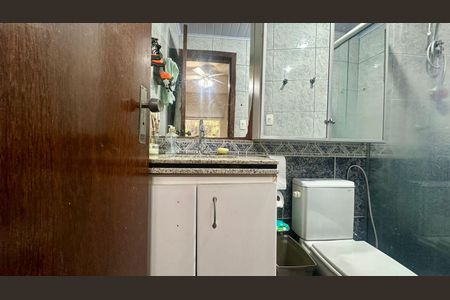 Apartamento à venda com 160m², 4 quartos e 2 vagasBanheiro 