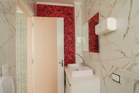 Casa à venda com 170m², 4 quartos e 2 vagas Casa à venda com 170m², 4 quartos e 2 vagasBanheiro do Escritório