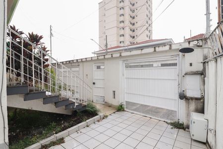 Casa à venda com 170m², 4 quartos e 2 vagas Casa à venda com 170m², 4 quartos e 2 vagasGaragem