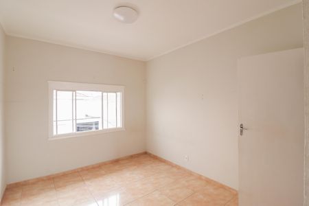 Casa à venda com 170m², 4 quartos e 2 vagas Casa à venda com 170m², 4 quartos e 2 vagasSuíte