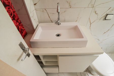 Casa à venda com 170m², 4 quartos e 2 vagas Casa à venda com 170m², 4 quartos e 2 vagasBanheiro do Escritório