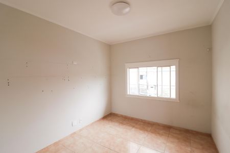 Casa à venda com 170m², 4 quartos e 2 vagas Casa à venda com 170m², 4 quartos e 2 vagasSuíte