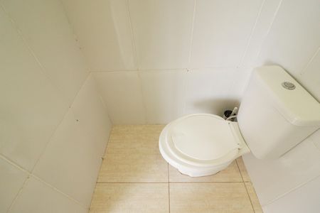 Casa à venda com 170m², 4 quartos e 2 vagas Casa à venda com 170m², 4 quartos e 2 vagasLavabo