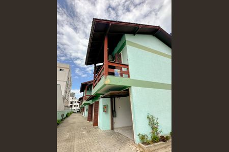 Casa de condomínio para alugar com 100m², 3 quartos e 2 vagasPlaquinha