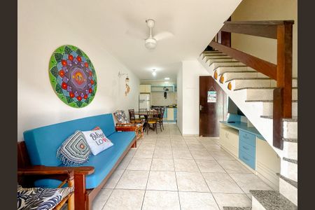 Casa de condomínio para alugar com 100m², 3 quartos e 2 vagasSala de TV