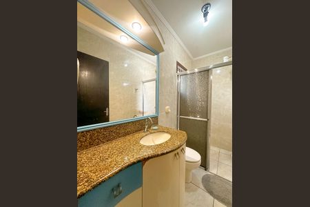 Casa de condomínio para alugar com 100m², 3 quartos e 2 vagasBanheiro 1