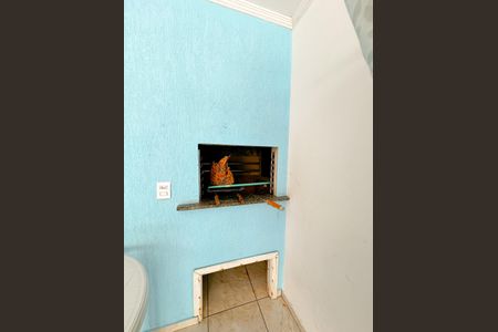 Casa de condomínio para alugar com 100m², 3 quartos e 2 vagasChurrasqueira