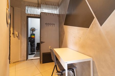 Studio à venda com 58m², 2 quartos e sem vaga Studio à venda com 58m², 2 quartos e sem vagaEntrada