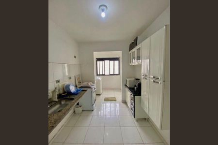 Foto 06 de apartamento à venda com 2 quartos, 68m² em Jardim Maria Rosa, Taboão da Serra