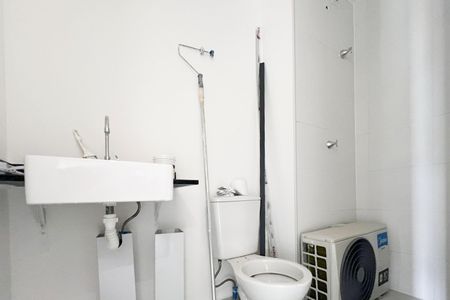 Studio para alugar com 25m², 1 quarto e sem vaga Studio para alugar com 25m², 1 quarto e sem vagaBanheiro