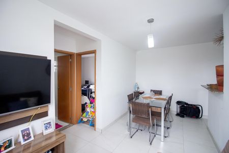 Sala de apartamento à venda com 2 quartos, 64m² em Cabral, Contagem