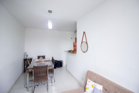Sala de apartamento à venda com 2 quartos, 64m² em Cabral, Contagem