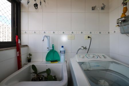 Apartamento para alugar com 64m², 2 quartos e 1 vagaÁrea de Serviço