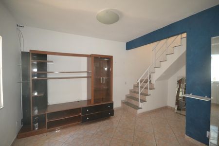 Sala de casa para alugar com 2 quartos, 90m² em Andrade Araujo, Belford Roxo