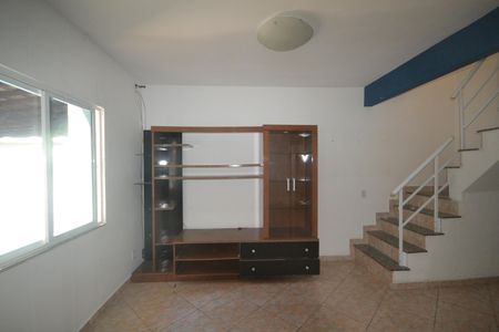 Casa para alugar com 90m², 2 quartos e 1 vagaSala