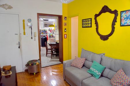 Apartamento à venda com 105m², 3 quartos e 1 vaga Apartamento à venda com 105m², 3 quartos e 1 vagaSala