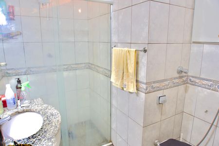 Apartamento à venda com 105m², 3 quartos e 1 vaga Apartamento à venda com 105m², 3 quartos e 1 vagaBanheiro