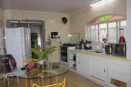 Cozinha de casa à venda com 3 quartos, 160m² em Jardim Santa Cecilia, Guarulhos