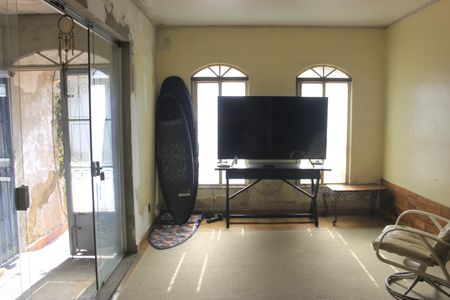 Sala  de casa à venda com 3 quartos, 160m² em Jardim Santa Cecilia, Guarulhos