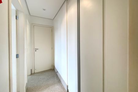 Apartamento à venda com 114m², 3 quartos e 2 vagasCorredor