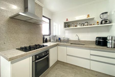Apartamento à venda com 114m², 3 quartos e 2 vagasCozinha