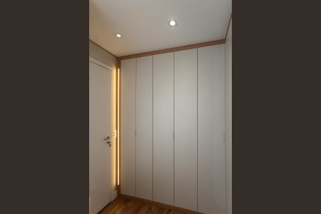 Apartamento à venda com 105m², 2 quartos e 2 vagasCloset Quarto 1 Suíte