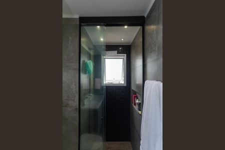 Apartamento à venda com 105m², 2 quartos e 2 vagasBanheiro do quarto 1 Suíte