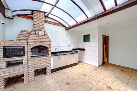 Casa para alugar com 180m², 3 quartos e 3 vagasÁrea de Serviço