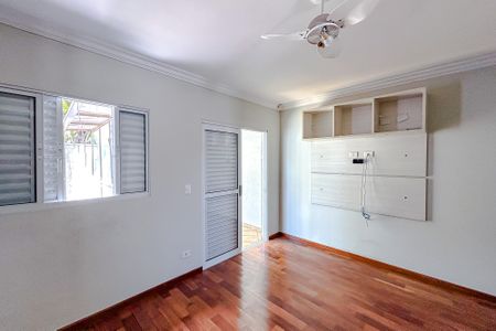 Casa para alugar com 180m², 3 quartos e 3 vagasSuíte 2