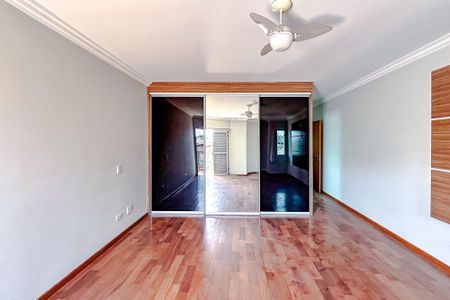 Casa para alugar com 180m², 3 quartos e 3 vagasSuíte 1